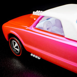 HOTWHEELS RLC EXCLUSIVE 2022 PINK EDITIONS CUSTOM FLEETSIDE